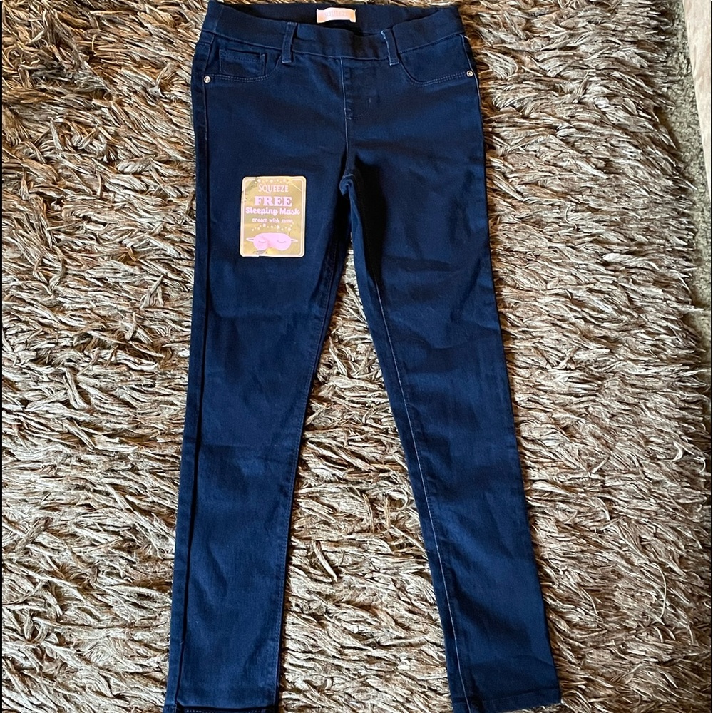 Squeeze Pull-On Jeans New